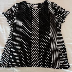 Black and White polka dotted short sleeve blouse